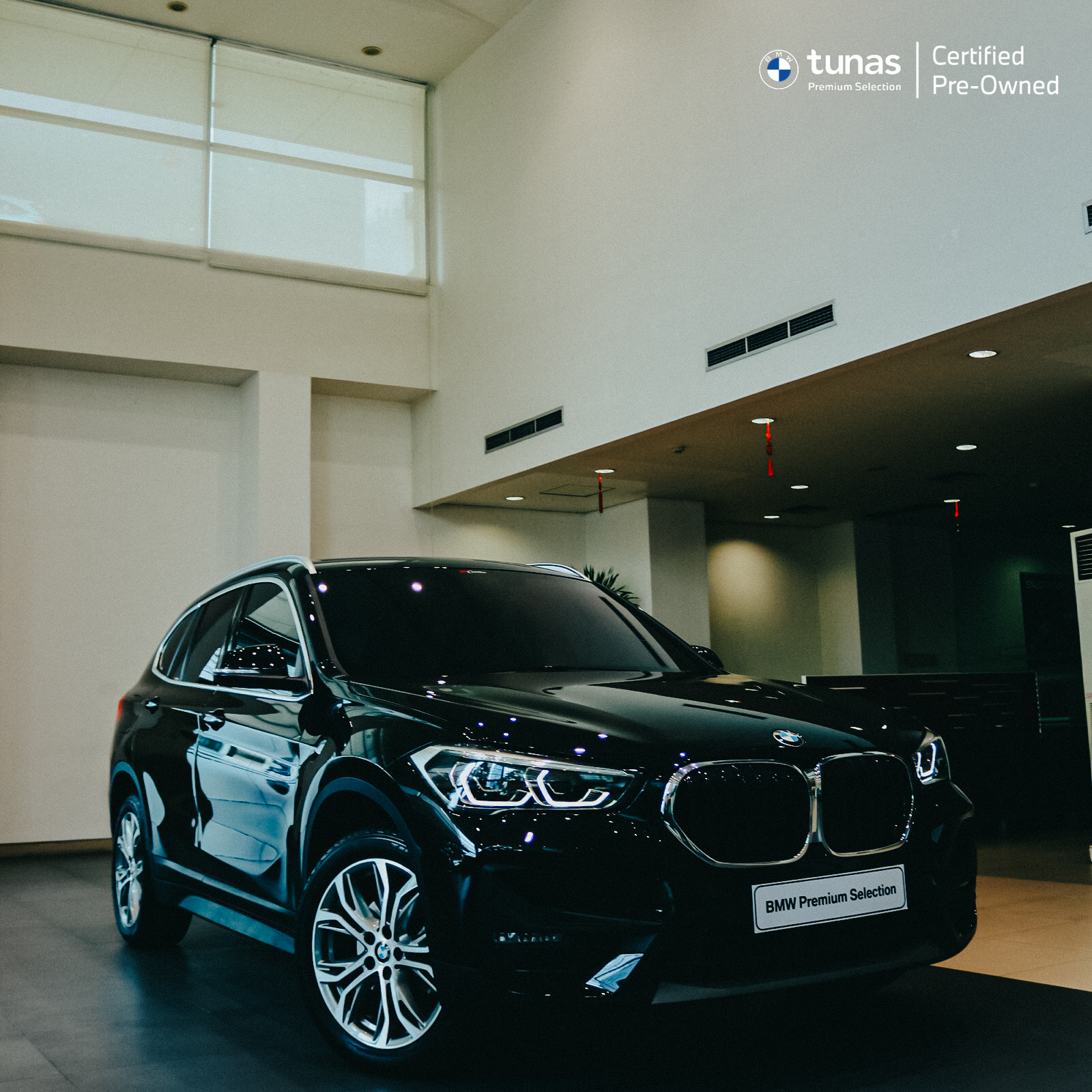 BMW X1 Dynamic (Black Sapphire) - 2022