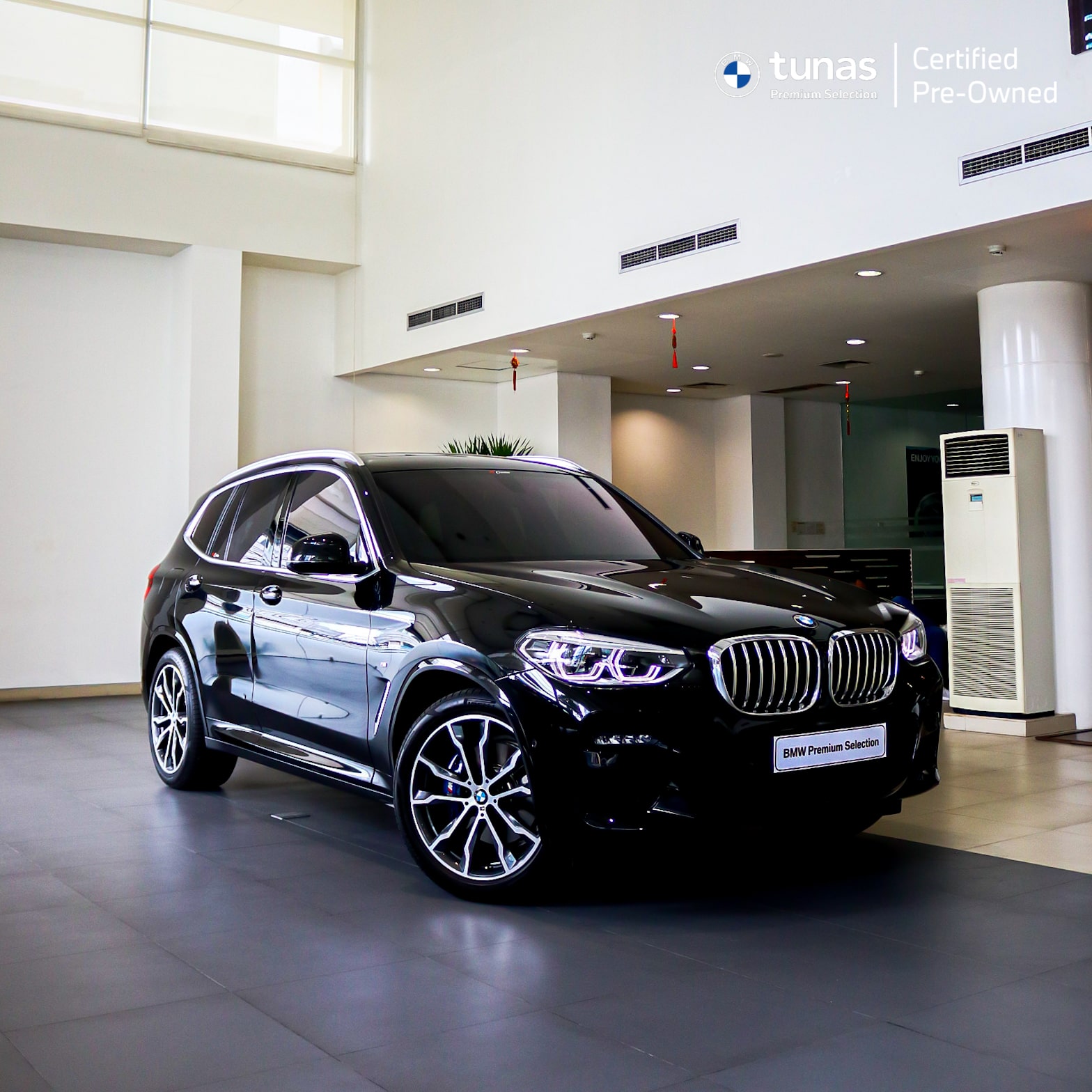 BMW X3 M Sport warna Black Sapphire tahun 2021