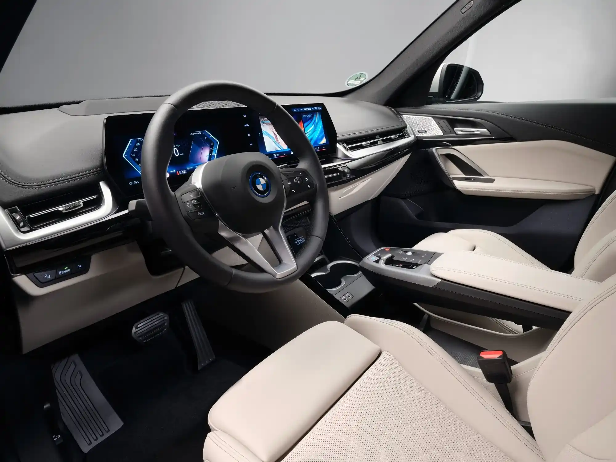 interior BMW iX1 eDrive20 M Sport